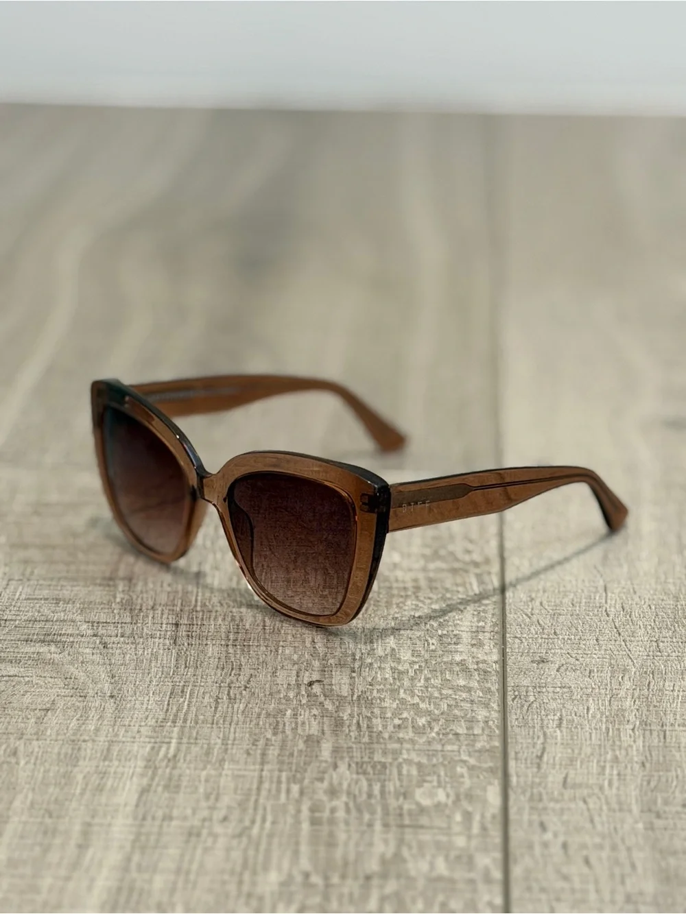 DIFF EYEWEAR- Aurora Sunglasses